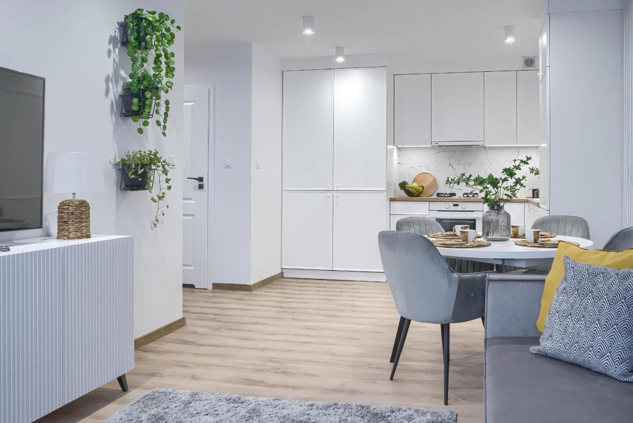 ורשה Corolla Apartments Solidarnosci 96 מראה חיצוני תמונה